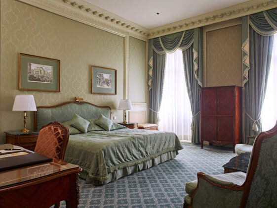 Grand Hotel Wien chambre